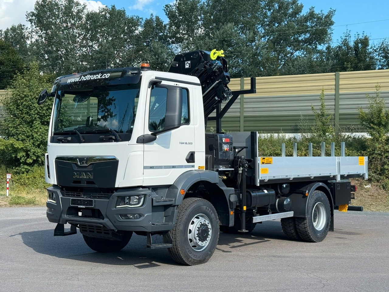 MAN TGM 18.320 4x4 Hiab 228-4 Kran - Auto s hydraulickou rukou: obrázok 2 MAN TGM 18.320 4x4 Hiab 228-4 Kran - Auto s hydraulickou rukou: obrázok 2
