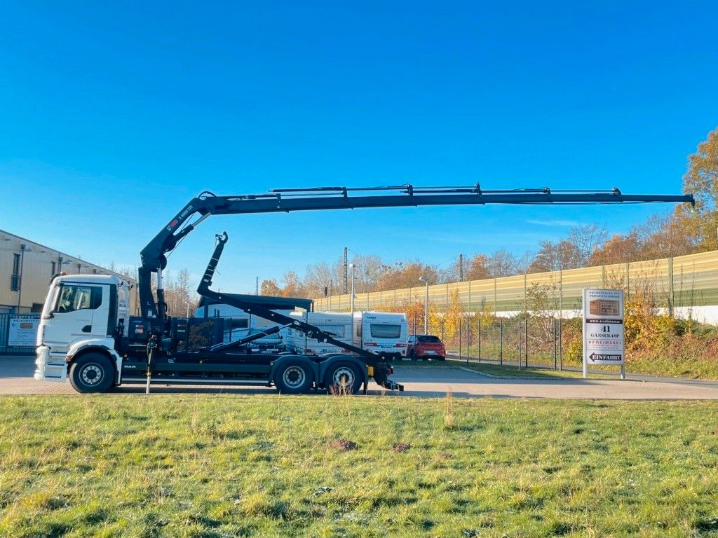 MAN TGS 26.470 6x2 Abrollkipper + Kran Hiab 228-6 - Hákový nosič kontajnerov, Auto s hydraulickou rukou: obrázok 3 MAN TGS 26.470 6x2 Abrollkipper + Kran Hiab 228-6 - Hákový nosič kontajnerov, Auto s hydraulickou rukou: obrázok 3