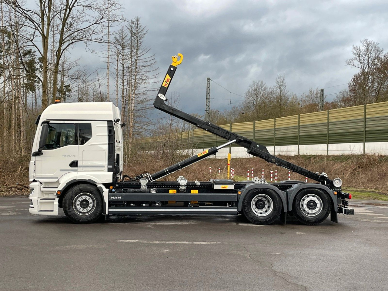 MAN TGS 26.480 6x2 Retarder Hyva 20-60 Abrollkipper - Hákový nosič kontajnerov: obrázok 3 MAN TGS 26.480 6x2 Retarder Hyva 20-60 Abrollkipper - Hákový nosič kontajnerov: obrázok 3