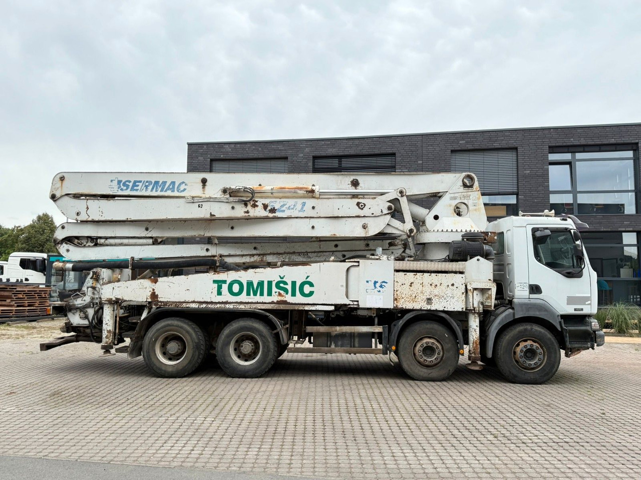 Renault Kerax 420 dci Sermac 41m Betonpumpe - Autočerpadlo: obrázok 5 Renault Kerax 420 dci Sermac 41m Betonpumpe - Autočerpadlo: obrázok 5