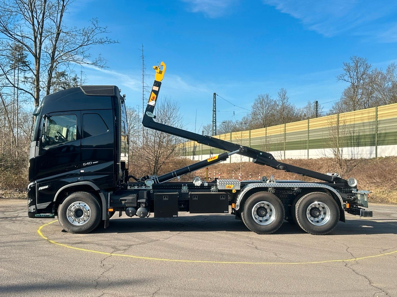 Volvo FH 540 6x4 Abrollkipper Hyva 20-60 - Hákový nosič kontajnerov, Auto s hydraulickou rukou: obrázok 5 Volvo FH 540 6x4 Abrollkipper Hyva 20-60 - Hákový nosič kontajnerov, Auto s hydraulickou rukou: obrázok 5