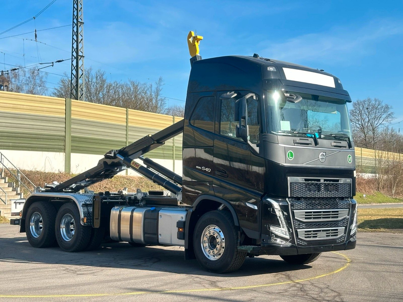 Volvo FH 540 6x4 Abrollkipper Hyva 20-60 - Hákový nosič kontajnerov, Auto s hydraulickou rukou: obrázok 1 Volvo FH 540 6x4 Abrollkipper Hyva 20-60 - Hákový nosič kontajnerov, Auto s hydraulickou rukou: obrázok 1