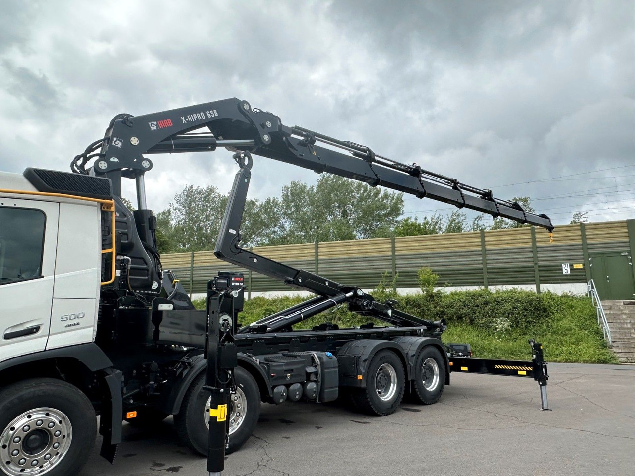 Hákový nosič kontajnerov, Auto s hydraulickou rukou Volvo FMX 500 8x4 Abrollkipper + Kran Hiab 658-6: obrázok 17
