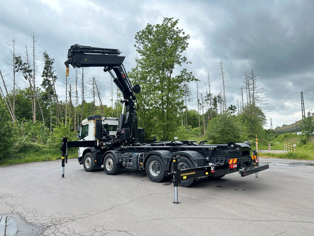 Hákový nosič kontajnerov, Auto s hydraulickou rukou Volvo FMX 500 8x4 Abrollkipper + Kran Hiab 658-6: obrázok 20