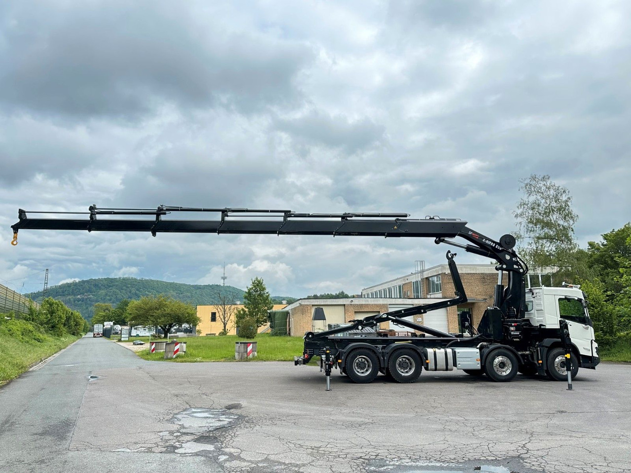Hákový nosič kontajnerov, Auto s hydraulickou rukou Volvo FMX 500 8x4 Abrollkipper + Kran Hiab 658-6: obrázok 13