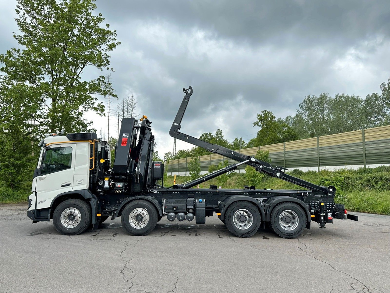 Hákový nosič kontajnerov, Auto s hydraulickou rukou Volvo FMX 500 8x4 Abrollkipper + Kran Hiab 658-6: obrázok 10