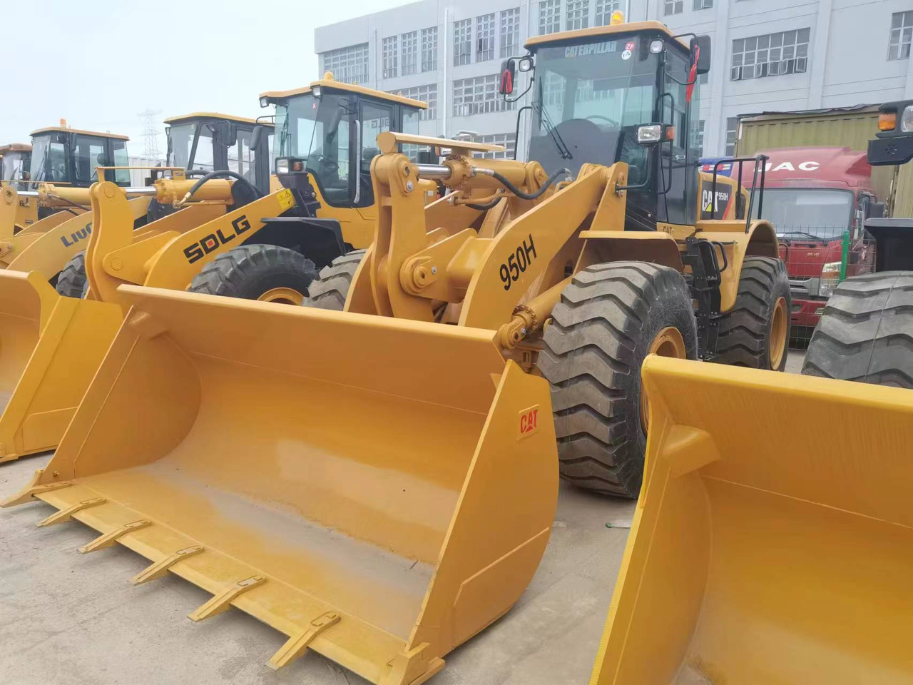 CATERPILLAR 950H - Kolesový nakladač: obrázok 1 CATERPILLAR 950H - Kolesový nakladač: obrázok 1