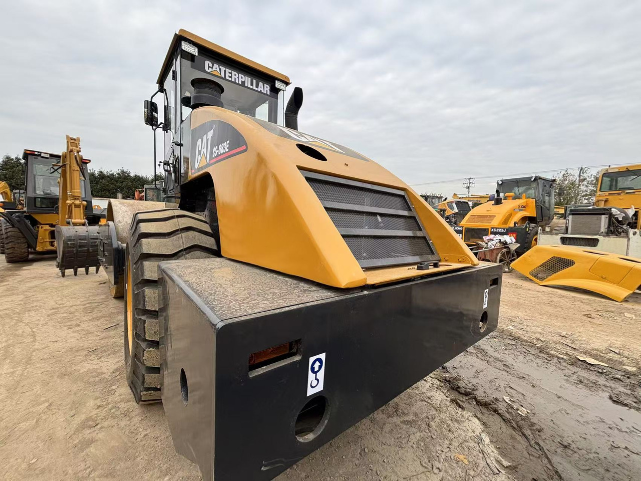 CATERPILLAR CS683E - Valec: obrázok 2 CATERPILLAR CS683E - Valec: obrázok 2