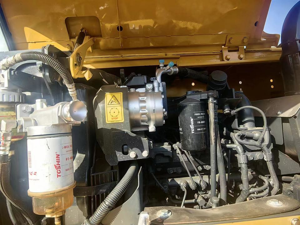 KOMATSU PC 70-8 - Pásové rýpadlo: obrázok 5 KOMATSU PC 70-8 - Pásové rýpadlo: obrázok 5