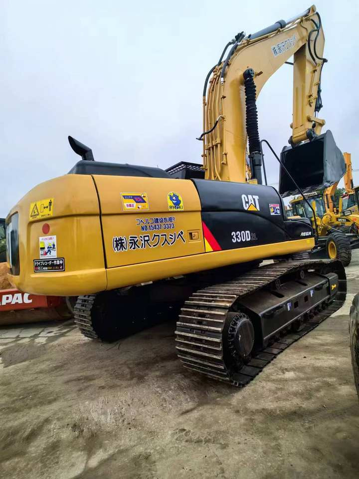 Low Price Used Caterpillar CAT 330D2L Excavators 33 TON 1.5M³ Bucket Capacity CN 2022 Machinery Test Report Track Shoes Included - Pásové rýpadlo: obrázok 5 Low Price Used Caterpillar CAT 330D2L Excavators 33 TON 1.5M³ Bucket Capacity CN 2022 Machinery Test Report Track Shoes Included - Pásové rýpadlo: obrázok 5