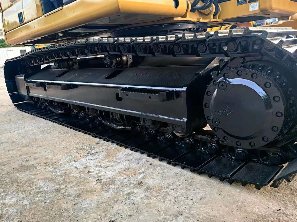 Original Good Condition USED Cat 320 20 Ton Excavator  Crawler Excavator for Caterpillar - Pásové rýpadlo: obrázok 5 Original Good Condition USED Cat 320 20 Ton Excavator  Crawler Excavator for Caterpillar - Pásové rýpadlo: obrázok 5