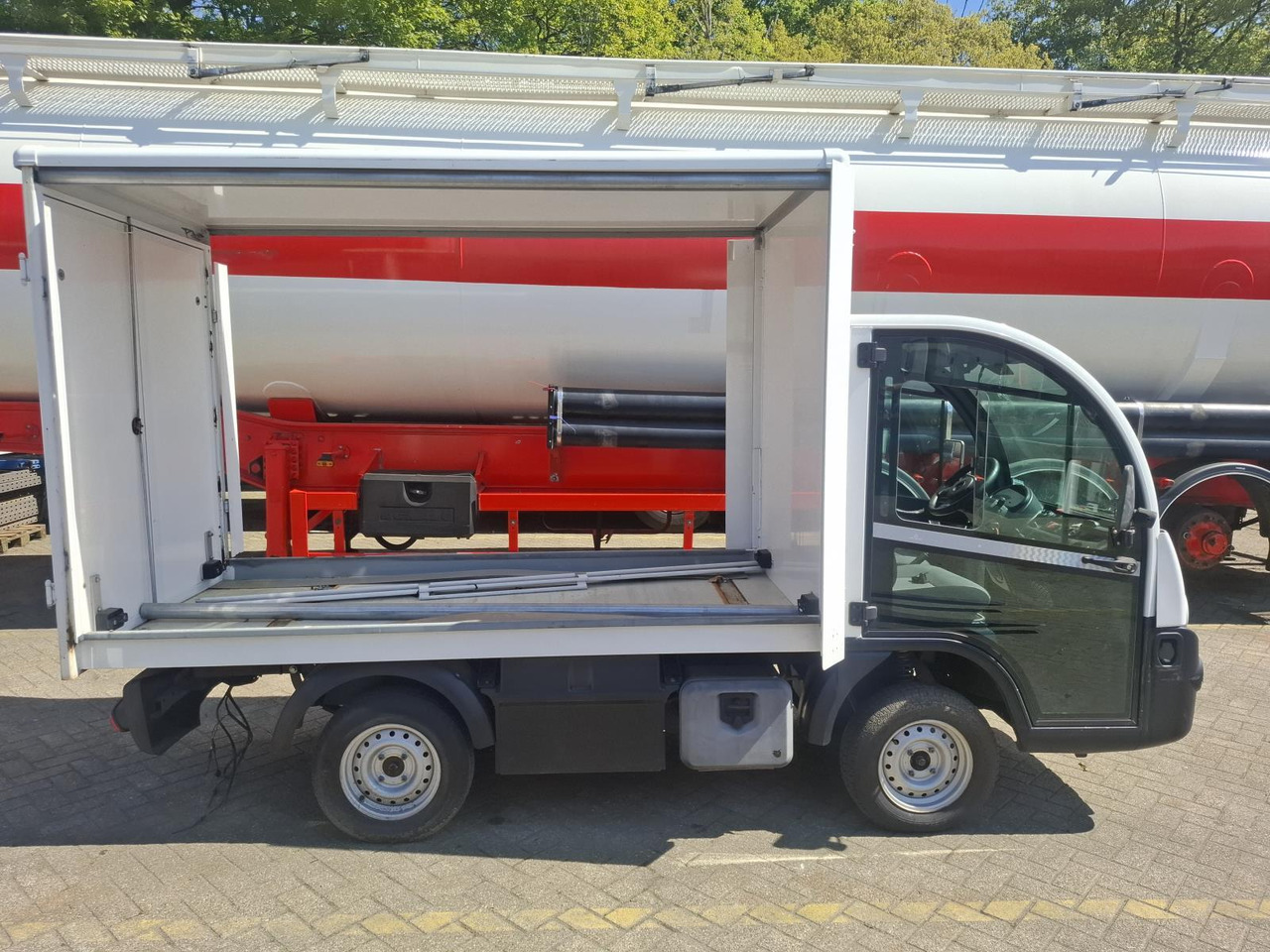 Aixam Mega E-Worker Elektrische Bakwagen RT-998-D - Golfový vozík: obrázok 4 Aixam Mega E-Worker Elektrische Bakwagen RT-998-D - Golfový vozík: obrázok 4