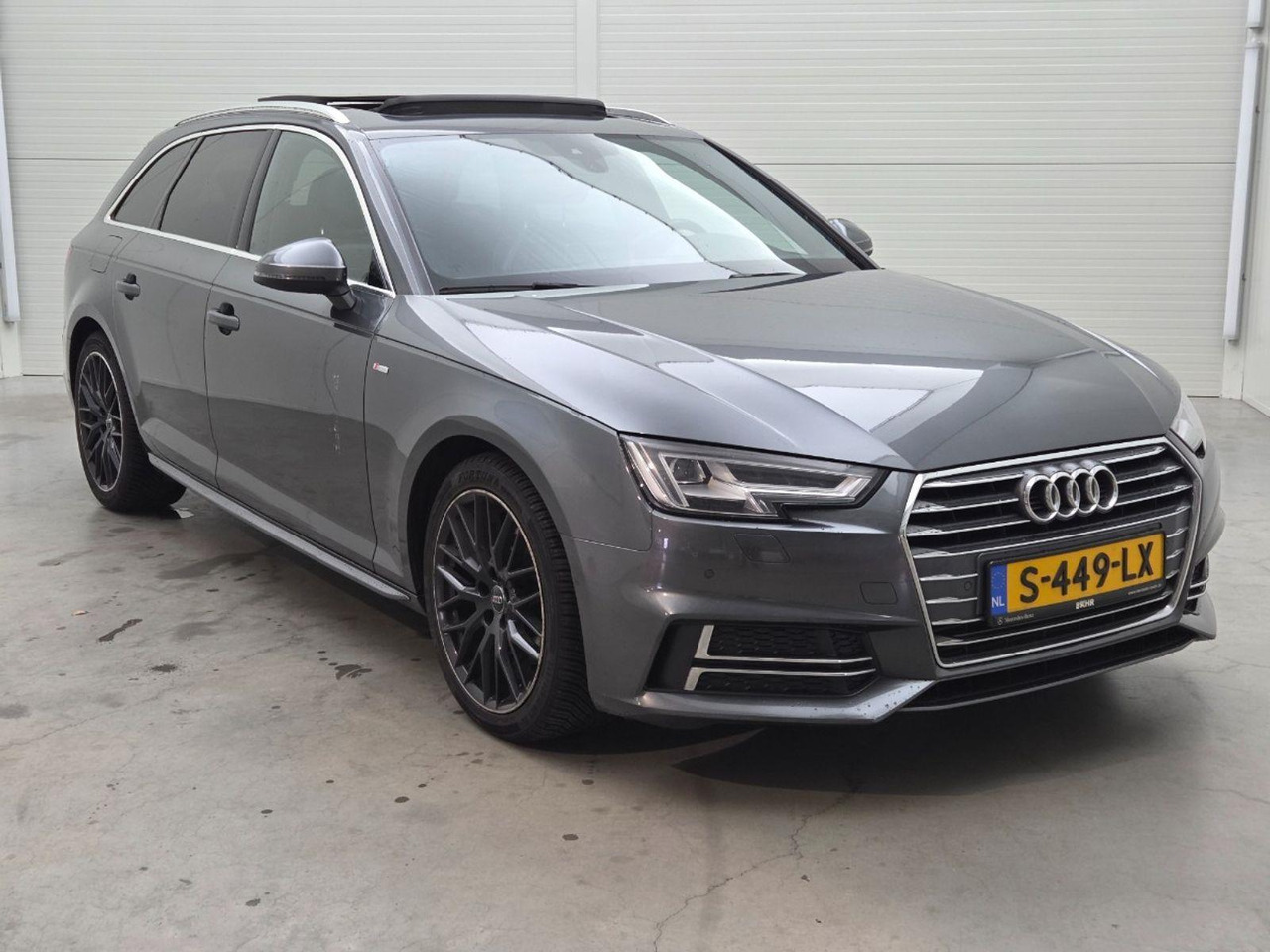 Audi A4 Avant 2.0 TFSI ultra Sport Pro Line S | 2017 | 251.737 km | Automaat | S449LX | NAP: Geen oordeel - Automobil: obrázok 2 Audi A4 Avant 2.0 TFSI ultra Sport Pro Line S | 2017 | 251.737 km | Automaat | S449LX | NAP: Geen oordeel - Automobil: obrázok 2