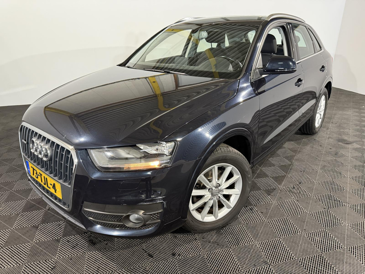 Audi | Q3 | 2.0 TFSI quattro Pro Line | 2012 | 206.736 km | 73TJL4 | Logisch - SUV: obrázok 1 Audi | Q3 | 2.0 TFSI quattro Pro Line | 2012 | 206.736 km | 73TJL4 | Logisch - SUV: obrázok 1