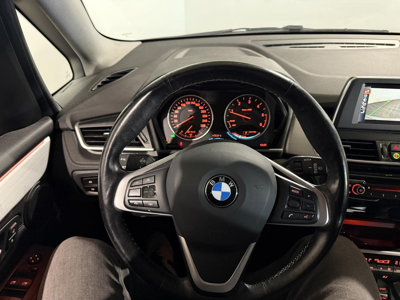 BMW | 2-serie Active Tourer | 218d Corporate Lease Luxury | 2015 | 223.959 km | HG351B | Logisch - Automobil: obrázok 5 BMW | 2-serie Active Tourer | 218d Corporate Lease Luxury | 2015 | 223.959 km | HG351B | Logisch - Automobil: obrázok 5