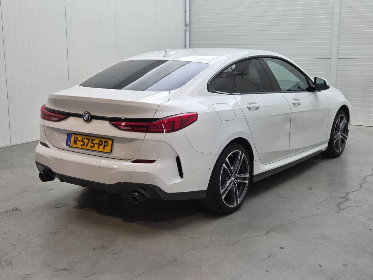 BMW 2 - serie Gran Coupé 218i High Executive M-Sport | 2021 | 107.265 km | Automaat | R575PP | NAP: Geen oordeel - Sedan: obrázok 4 BMW 2 - serie Gran Coupé 218i High Executive M-Sport | 2021 | 107.265 km | Automaat | R575PP | NAP: Geen oordeel - Sedan: obrázok 4
