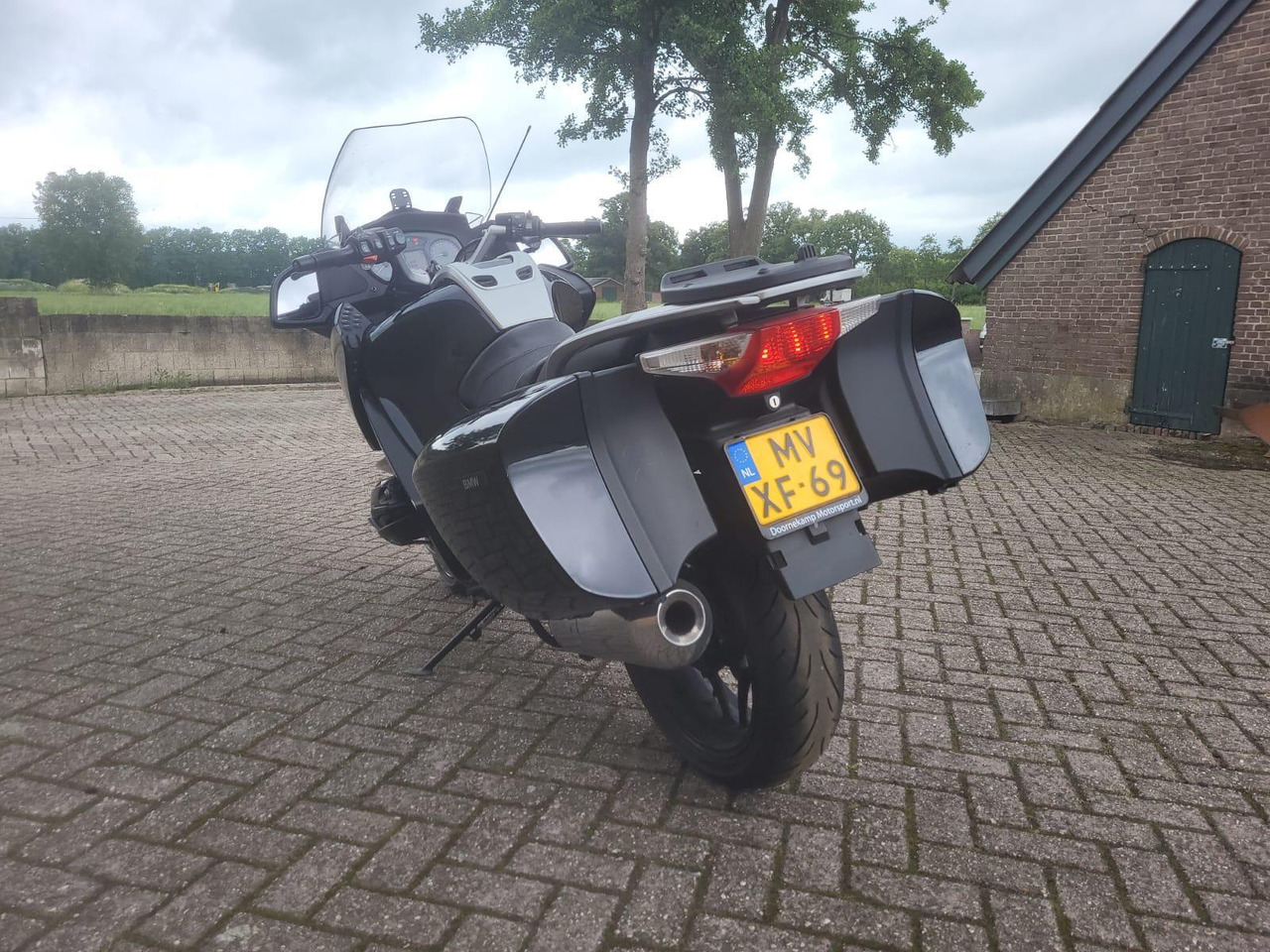 Bmw R1200 RT 2009 MV-XF-69 - Motocykel: obrázok 2 Bmw R1200 RT 2009 MV-XF-69 - Motocykel: obrázok 2