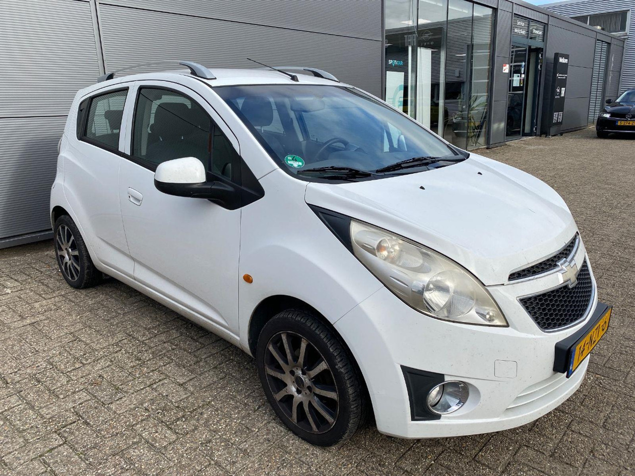Chevrolet Spark 1.0 16V LS Bi - Fuel | 2011 | 200.448 km | 14NZV6 | NAP: Logisch - Hatchback: obrázok 2 Chevrolet Spark 1.0 16V LS Bi - Fuel | 2011 | 200.448 km | 14NZV6 | NAP: Logisch - Hatchback: obrázok 2