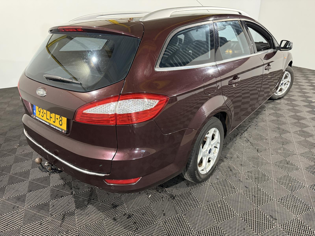Ford | Mondeo Wagon | 2.0-16V Limited | 2010 | 193.300 km | 93LFJ8 | Logisch - Automobil: obrázok 2 Ford | Mondeo Wagon | 2.0-16V Limited | 2010 | 193.300 km | 93LFJ8 | Logisch - Automobil: obrázok 2
