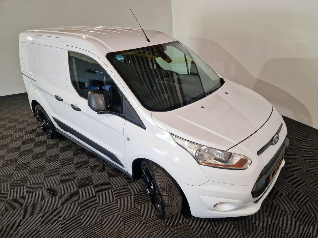 Ford Transit Connect 1.6 TDCI L1 Trend VR-432-K 127.791 km - Malá dodávka: obrázok 5 Ford Transit Connect 1.6 TDCI L1 Trend VR-432-K 127.791 km - Malá dodávka: obrázok 5