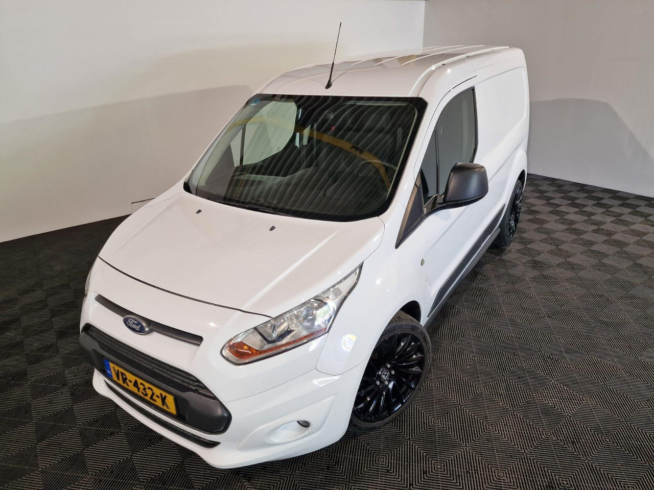 Ford Transit Connect 1.6 TDCI L1 Trend VR-432-K 127.791 km - Malá dodávka: obrázok 1 Ford Transit Connect 1.6 TDCI L1 Trend VR-432-K 127.791 km - Malá dodávka: obrázok 1