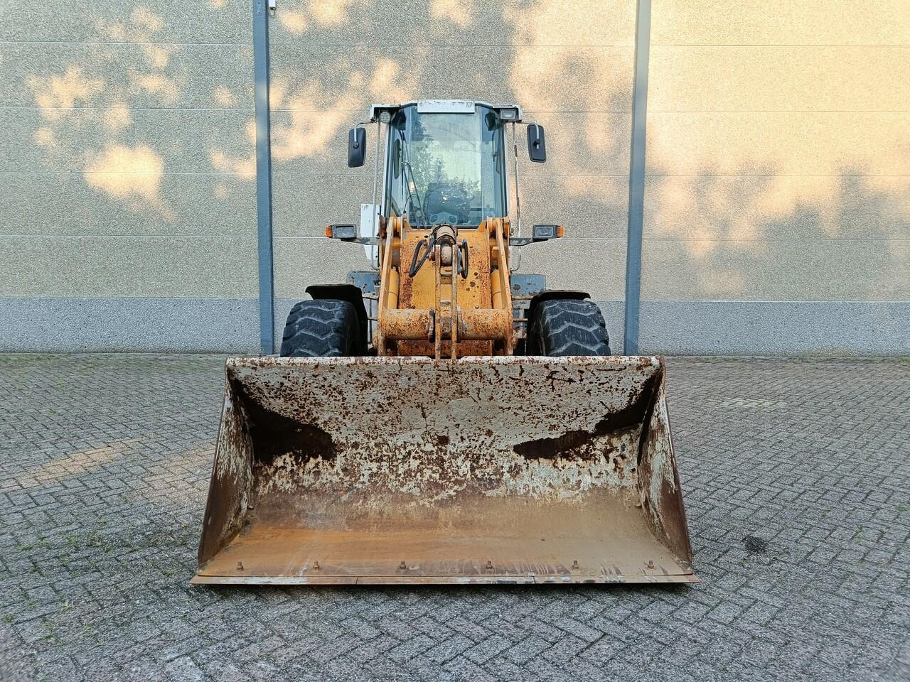Liebherr L514 Shovel - Kolesový nakladač: obrázok 2 Liebherr L514 Shovel - Kolesový nakladač: obrázok 2