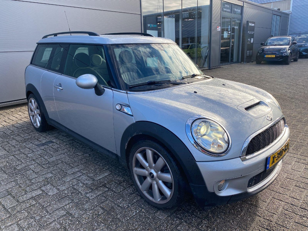 Mini Mini Clubman 1.6 Cooper S | 2008 | 144.083 km | Automaat | X397GX | NAP: Geen oordeel - Automobil: obrázok 2 Mini Mini Clubman 1.6 Cooper S | 2008 | 144.083 km | Automaat | X397GX | NAP: Geen oordeel - Automobil: obrázok 2