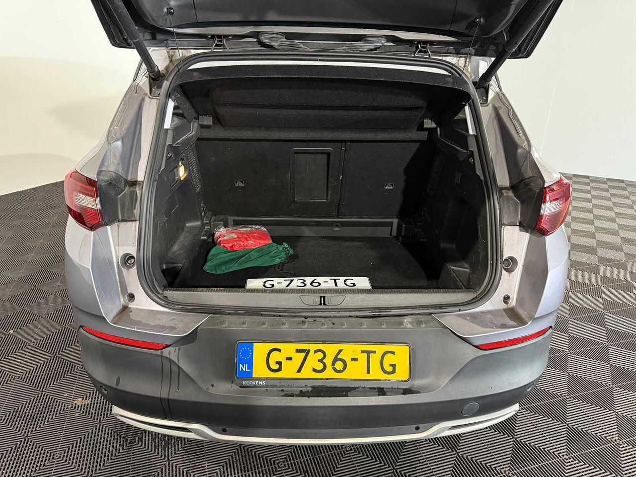 Opel Grandland X 1.2 Turbo Business Executive 2019 200.645 km G-736-TG - Automobil: obrázok 5 Opel Grandland X 1.2 Turbo Business Executive 2019 200.645 km G-736-TG - Automobil: obrázok 5