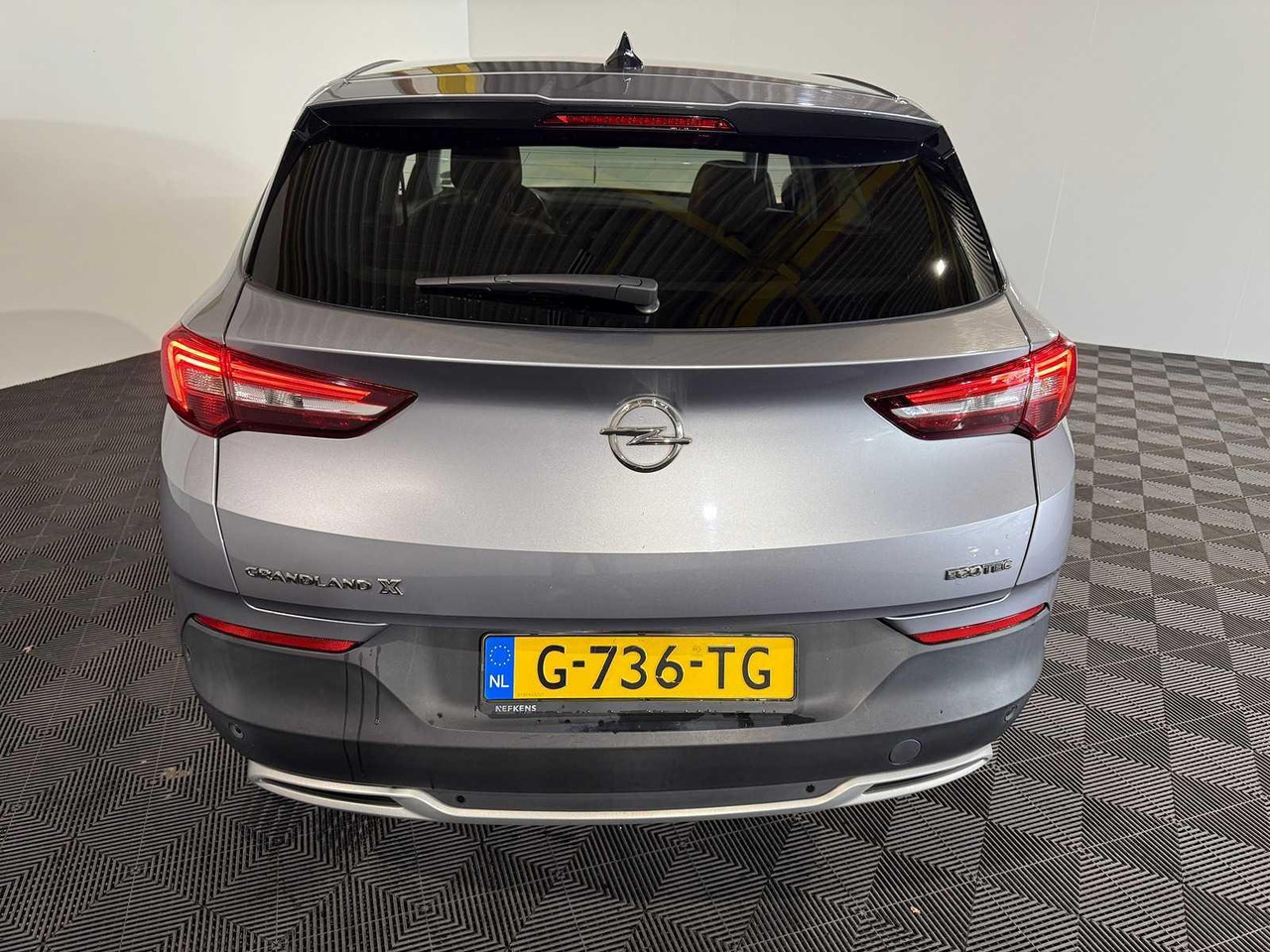 Opel Grandland X 1.2 Turbo Business Executive G-736-TG 200.645 km - Automobil: obrázok 4 Opel Grandland X 1.2 Turbo Business Executive G-736-TG 200.645 km - Automobil: obrázok 4