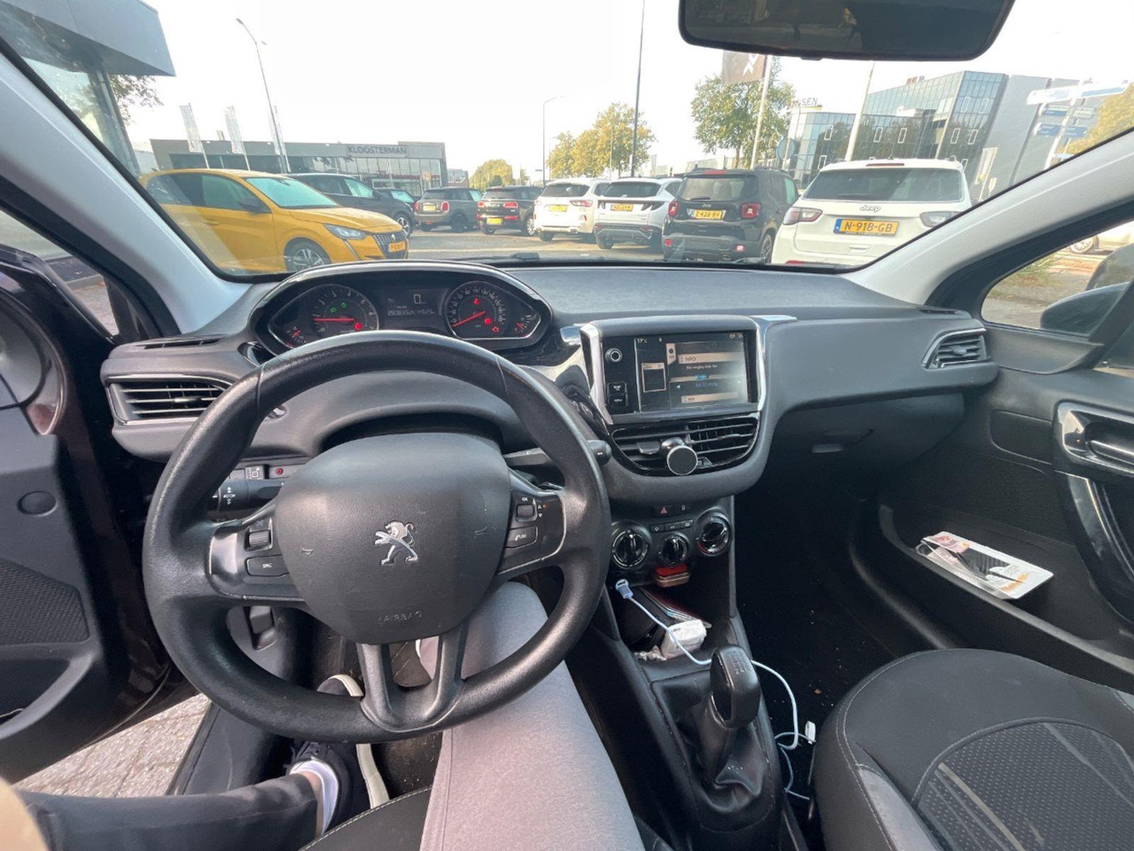 Peugeot 208 1.2 VTi Urban Soul LPG | 2013 | 299.279 km | 5TSZ75 | NAP: Geen oordeel - Hatchback: obrázok 5 Peugeot 208 1.2 VTi Urban Soul LPG | 2013 | 299.279 km | 5TSZ75 | NAP: Geen oordeel - Hatchback: obrázok 5