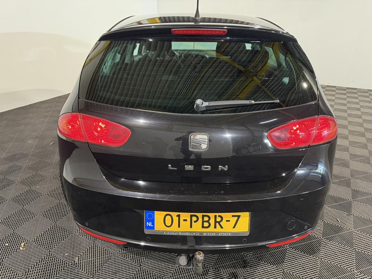SEAT | Leon | 1.2 TSI Good Stuff | 2011 | 180.589 km | 01PBR7 | Logisch - Hatchback: obrázok 3 SEAT | Leon | 1.2 TSI Good Stuff | 2011 | 180.589 km | 01PBR7 | Logisch - Hatchback: obrázok 3