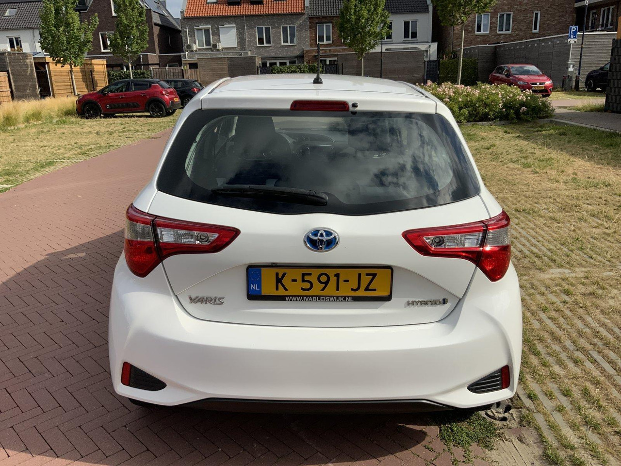 Toyota Yaris | 1.5 Hybrid Design Sport | 2018 | 159.709km | K-591-JZ - Hatchback: obrázok 2 Toyota Yaris | 1.5 Hybrid Design Sport | 2018 | 159.709km | K-591-JZ - Hatchback: obrázok 2
