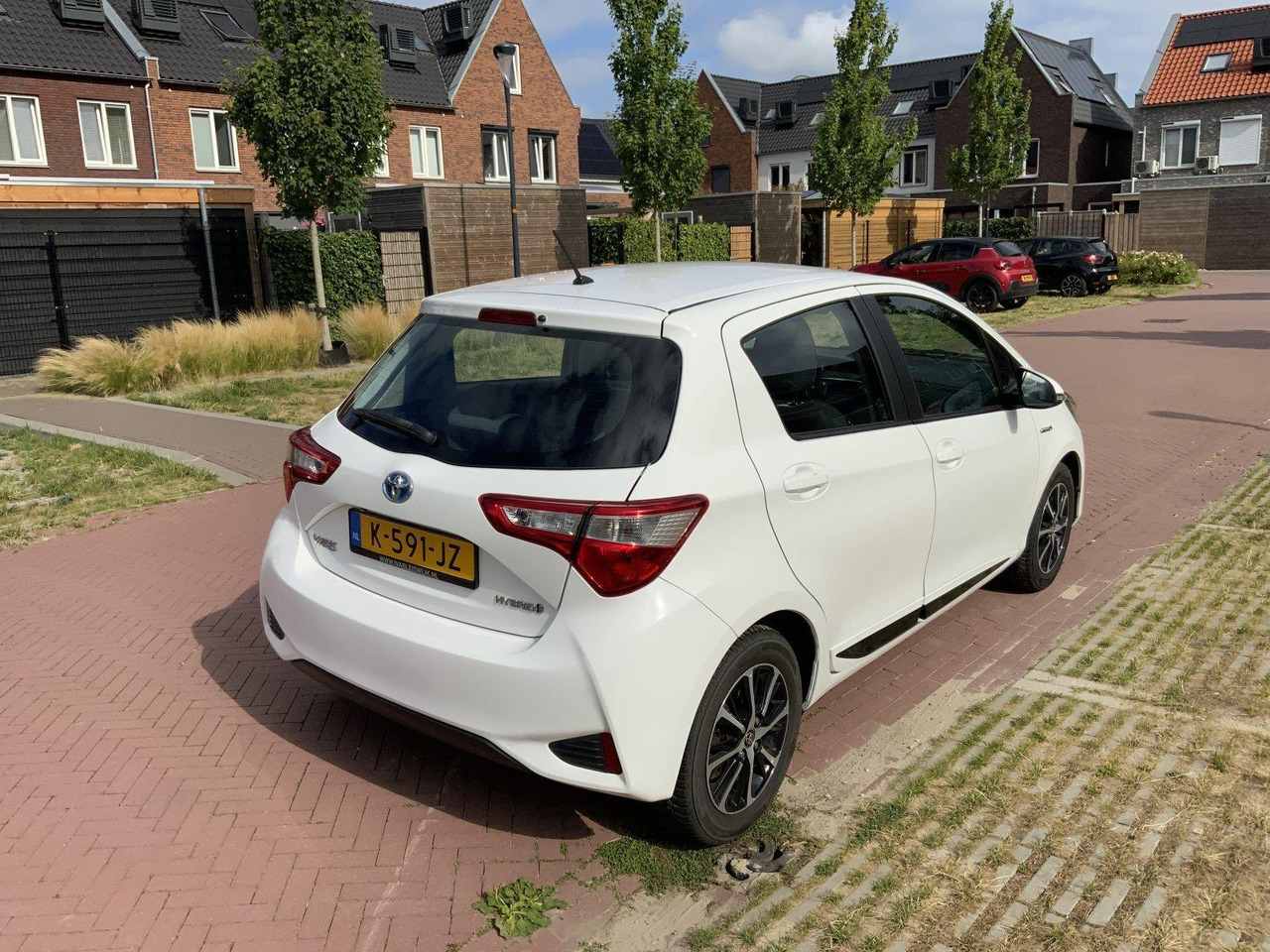 Toyota Yaris | 1.5 Hybrid Design Sport | 2018 | 159.709km | K-591-JZ - Hatchback: obrázok 3 Toyota Yaris | 1.5 Hybrid Design Sport | 2018 | 159.709km | K-591-JZ - Hatchback: obrázok 3