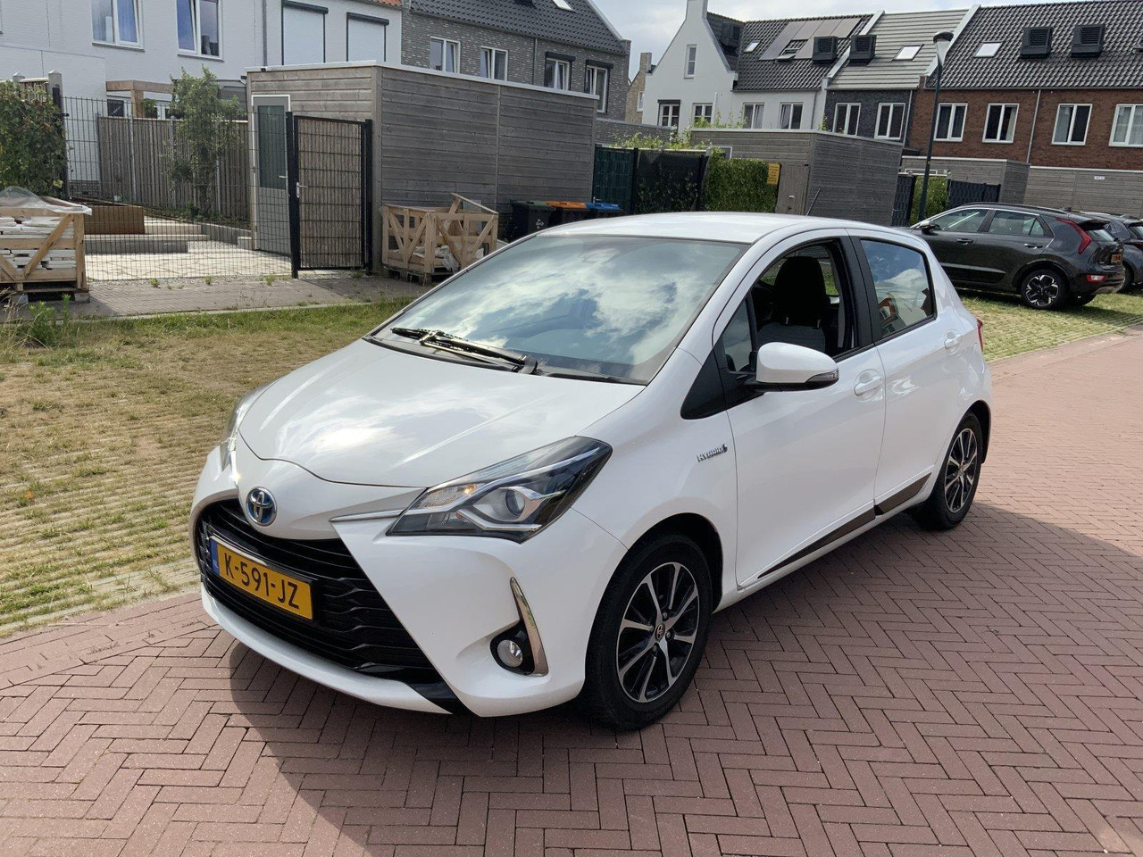 Toyota Yaris | 1.5 Hybrid Design Sport | 2018 | 159.709km | K-591-JZ - Hatchback: obrázok 1 Toyota Yaris | 1.5 Hybrid Design Sport | 2018 | 159.709km | K-591-JZ - Hatchback: obrázok 1