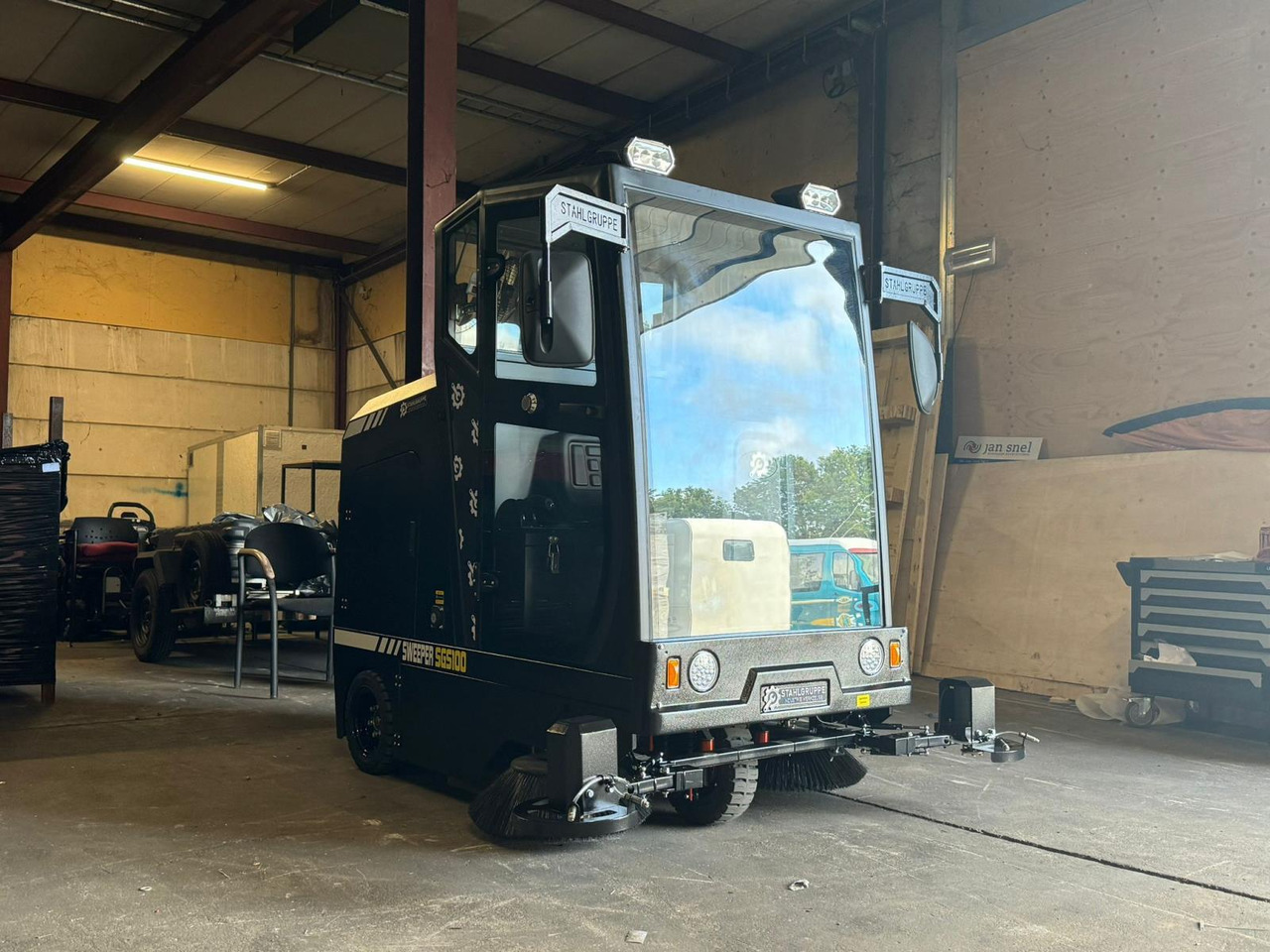 Veegmachine Stahlgruppe SGS100 - Vybavenie garáže/ Dielne: obrázok 1 Veegmachine Stahlgruppe SGS100 - Vybavenie garáže/ Dielne: obrázok 1