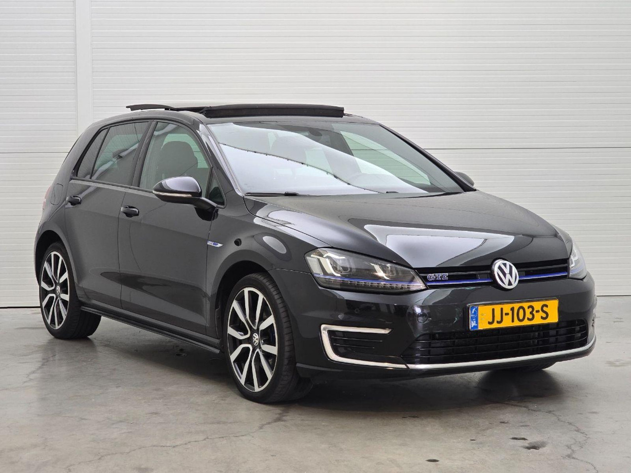 Volkswagen Golf 1.4 TSI GTE | 2015 | 187.781 km | Automaat | JJ103S | NAP: Geen oordeel - Hatchback: obrázok 2 Volkswagen Golf 1.4 TSI GTE | 2015 | 187.781 km | Automaat | JJ103S | NAP: Geen oordeel - Hatchback: obrázok 2