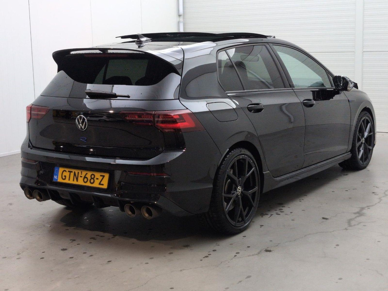 Volkswagen Golf 2.0 TSI R 4Motion | 2022 | 86.483 km | Automaat | GTN68Z | NAP: Geen oordeel - Hatchback: obrázok 4 Volkswagen Golf 2.0 TSI R 4Motion | 2022 | 86.483 km | Automaat | GTN68Z | NAP: Geen oordeel - Hatchback: obrázok 4