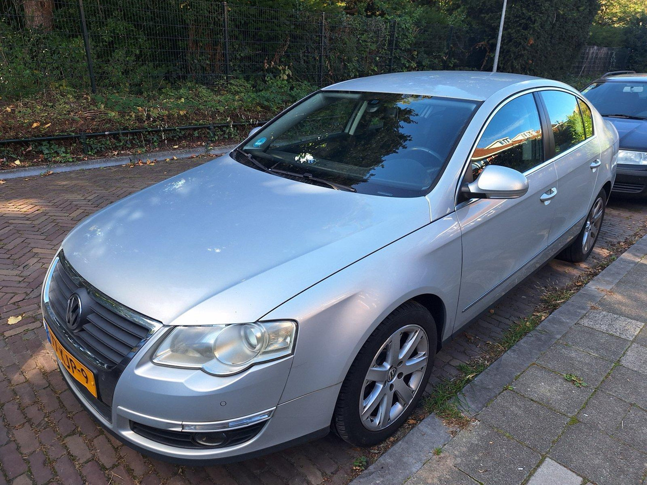Volkswagen | Passat | 1.9 TDI Comfortline | 2010 | 314.746 km | 77KJP9 | Logisch - Sedan: obrázok 1 Volkswagen | Passat | 1.9 TDI Comfortline | 2010 | 314.746 km | 77KJP9 | Logisch - Sedan: obrázok 1