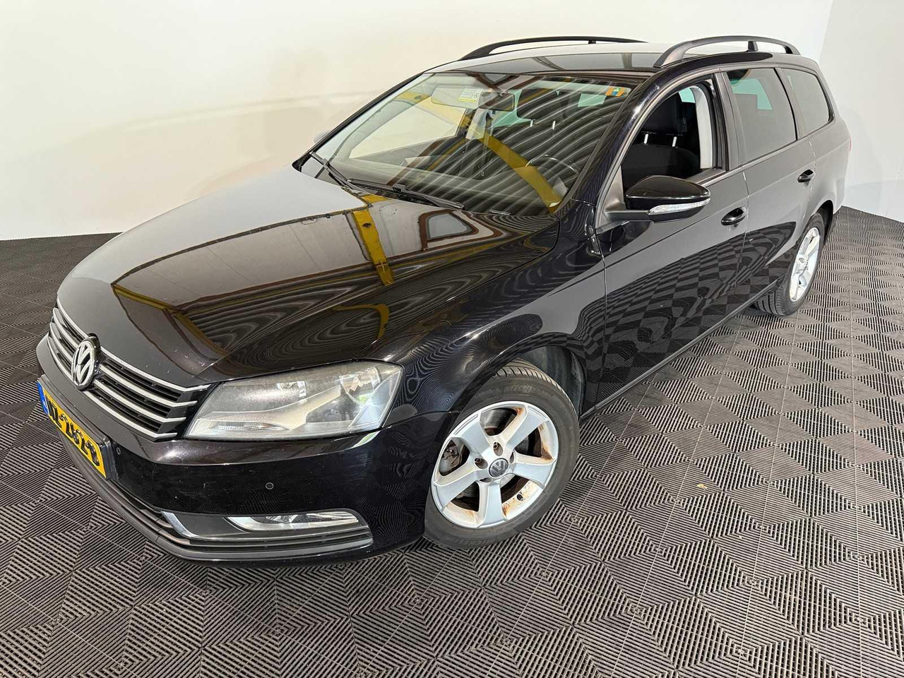 Volkswagen Passat Variant 1.4 TSI Comfortline | 2011 | 265.120 km | NZ-262-B - Automobil: obrázok 1 Volkswagen Passat Variant 1.4 TSI Comfortline | 2011 | 265.120 km | NZ-262-B - Automobil: obrázok 1