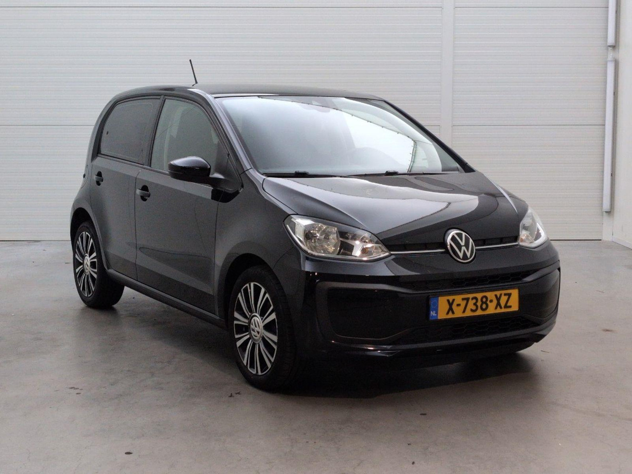Volkswagen Up! 1.0 | 2020 | 123.971 km | X738XZ | NAP: Geen oordeel - Hatchback: obrázok 2 Volkswagen Up! 1.0 | 2020 | 123.971 km | X738XZ | NAP: Geen oordeel - Hatchback: obrázok 2