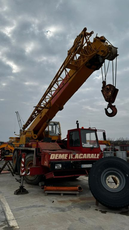 Liebherr LTM 1035-3 - Žeriav pre všetky terény: obrázok 2 Liebherr LTM 1035-3 - Žeriav pre všetky terény: obrázok 2