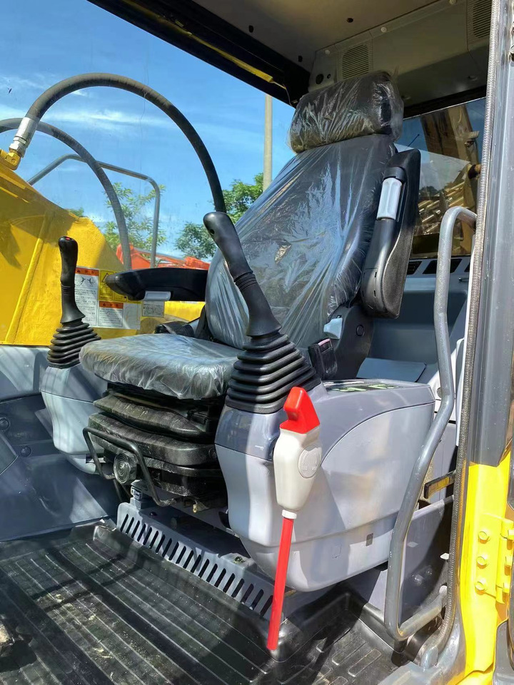 Nový Pásové rýpadlo Komatsu PC200-7: obrázok 10