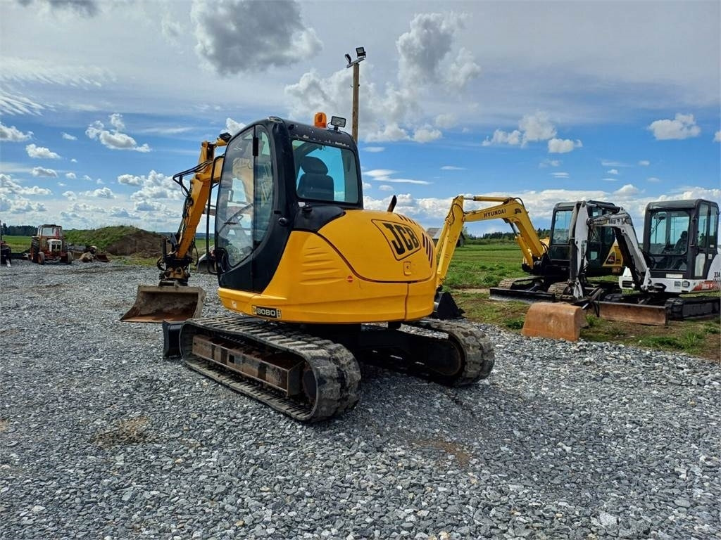 JCB 8080 Engconin pyörittäjällä - Mini rýpadlo: obrázok 4 JCB 8080 Engconin pyörittäjällä - Mini rýpadlo: obrázok 4