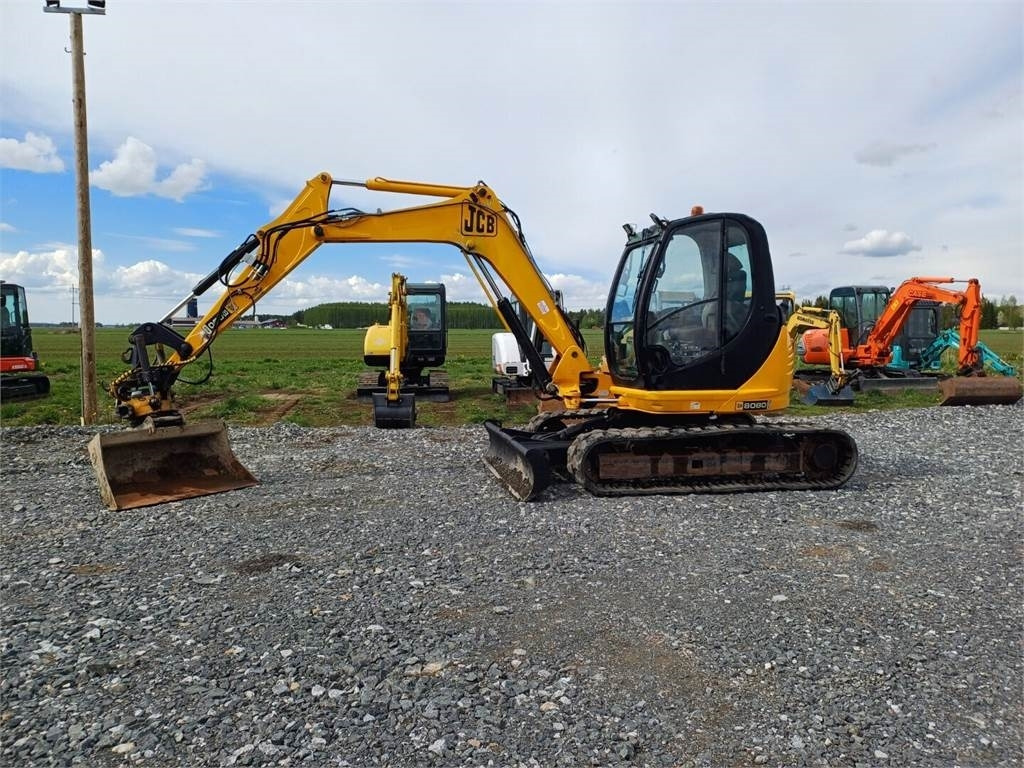JCB 8080 Engconin pyörittäjällä - Mini rýpadlo: obrázok 2 JCB 8080 Engconin pyörittäjällä - Mini rýpadlo: obrázok 2