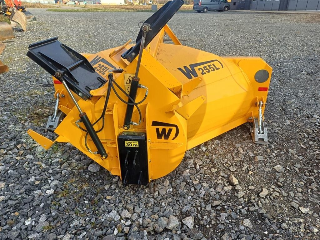 Wieska W255L Lumilinko - Snehová fréza: obrázok 2 Wieska W255L Lumilinko - Snehová fréza: obrázok 2