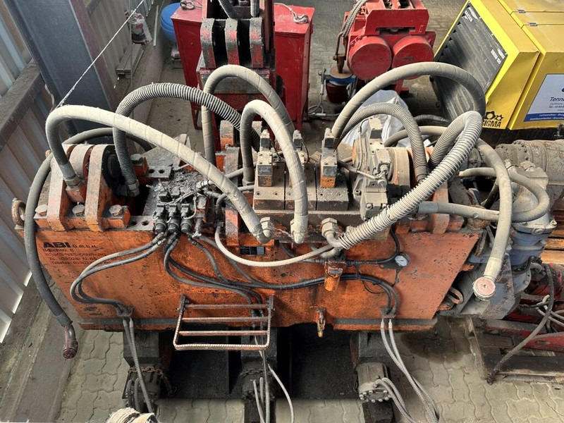 Abi RE 12/14300 Pile Driver & Drill Rig - Baranidlo: obrázok 4 Abi RE 12/14300 Pile Driver & Drill Rig - Baranidlo: obrázok 4