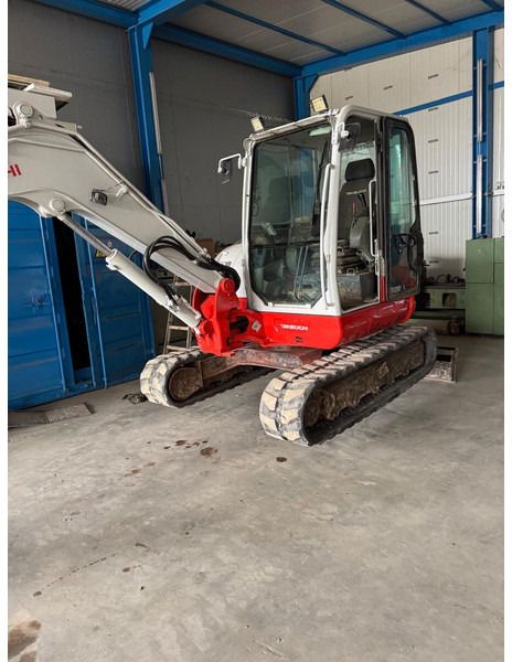 Takeuchi TB260 - Mini rýpadlo: obrázok 1 Takeuchi TB260 - Mini rýpadlo: obrázok 1