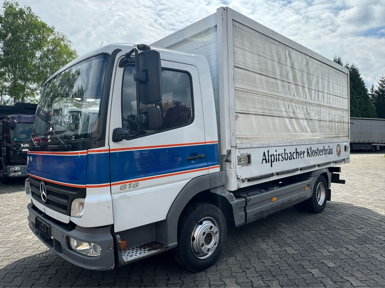 Mercedes-Benz Atego 818/Roll-Plane/Tüv-Neu/1xAHK-Maul/ - Přepravník nápojů: obrázok 2 Mercedes-Benz Atego 818/Roll-Plane/Tüv-Neu/1xAHK-Maul/ - Přepravník nápojů: obrázok 2