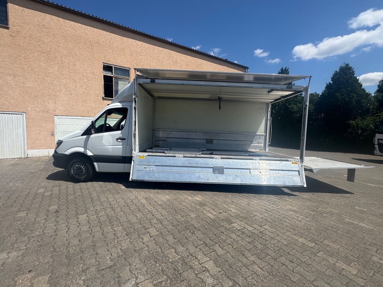 Mercedes-Benz Sprinter 514/LBW/KLIMA/aus.1Hand/GT-Zertifikat - Přepravník nápojů: obrázok 5 Mercedes-Benz Sprinter 514/LBW/KLIMA/aus.1Hand/GT-Zertifikat - Přepravník nápojů: obrázok 5
