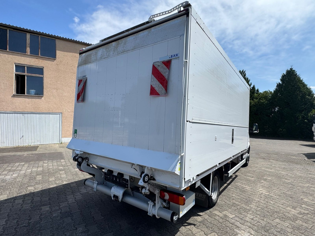 Mercedes-Benz Sprinter 514/LBW/KLIMA/aus.1Hand/GT-Zertifikat - Přepravník nápojů: obrázok 4 Mercedes-Benz Sprinter 514/LBW/KLIMA/aus.1Hand/GT-Zertifikat - Přepravník nápojů: obrázok 4